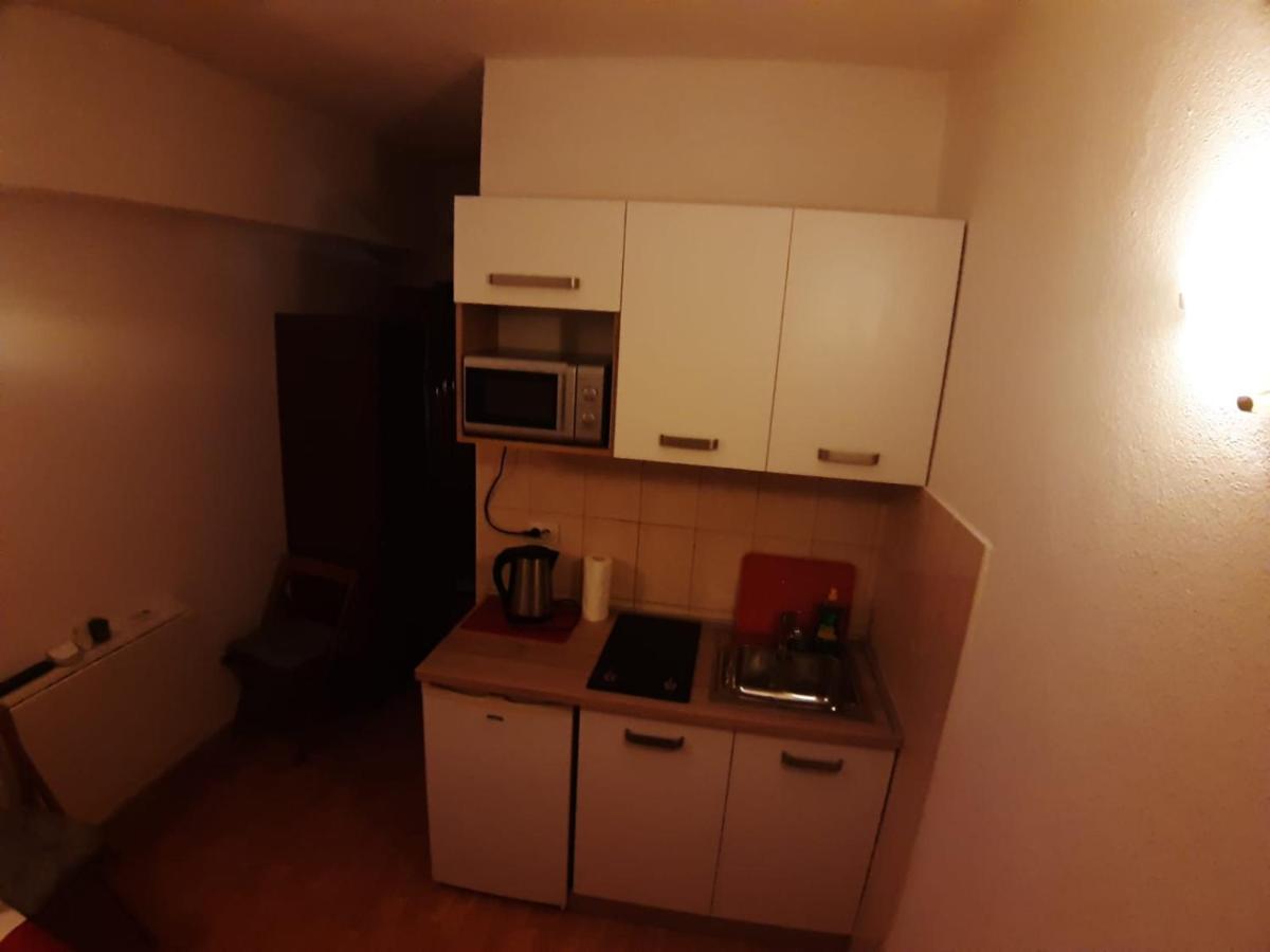 Apartments Knezic Igrane Exterior foto