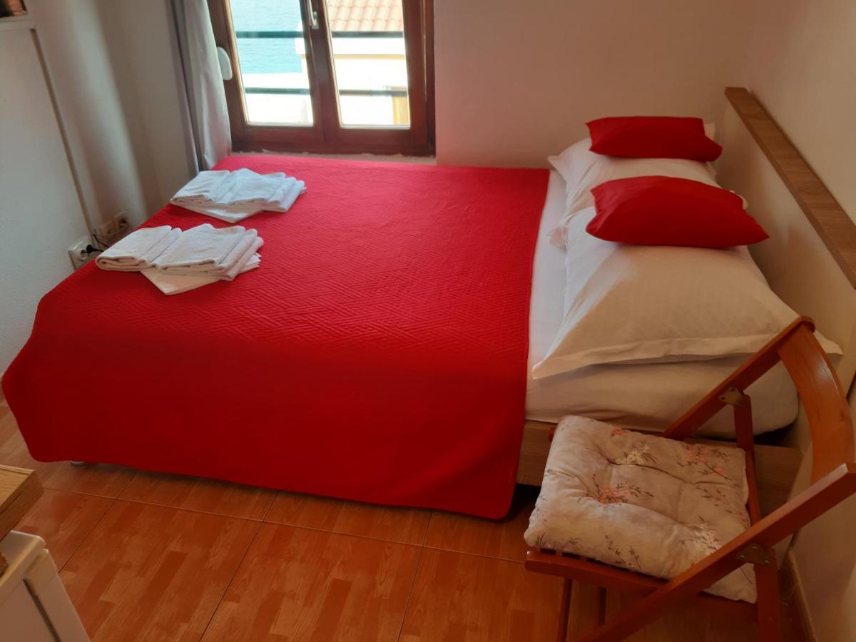 Apartments Knezic Igrane Exterior foto